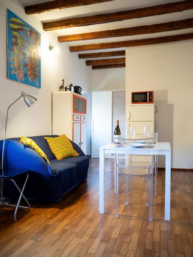 Ferienwohnung Monolocale Sui Tetti Di Bologna - Via Indipendenza Exterior foto