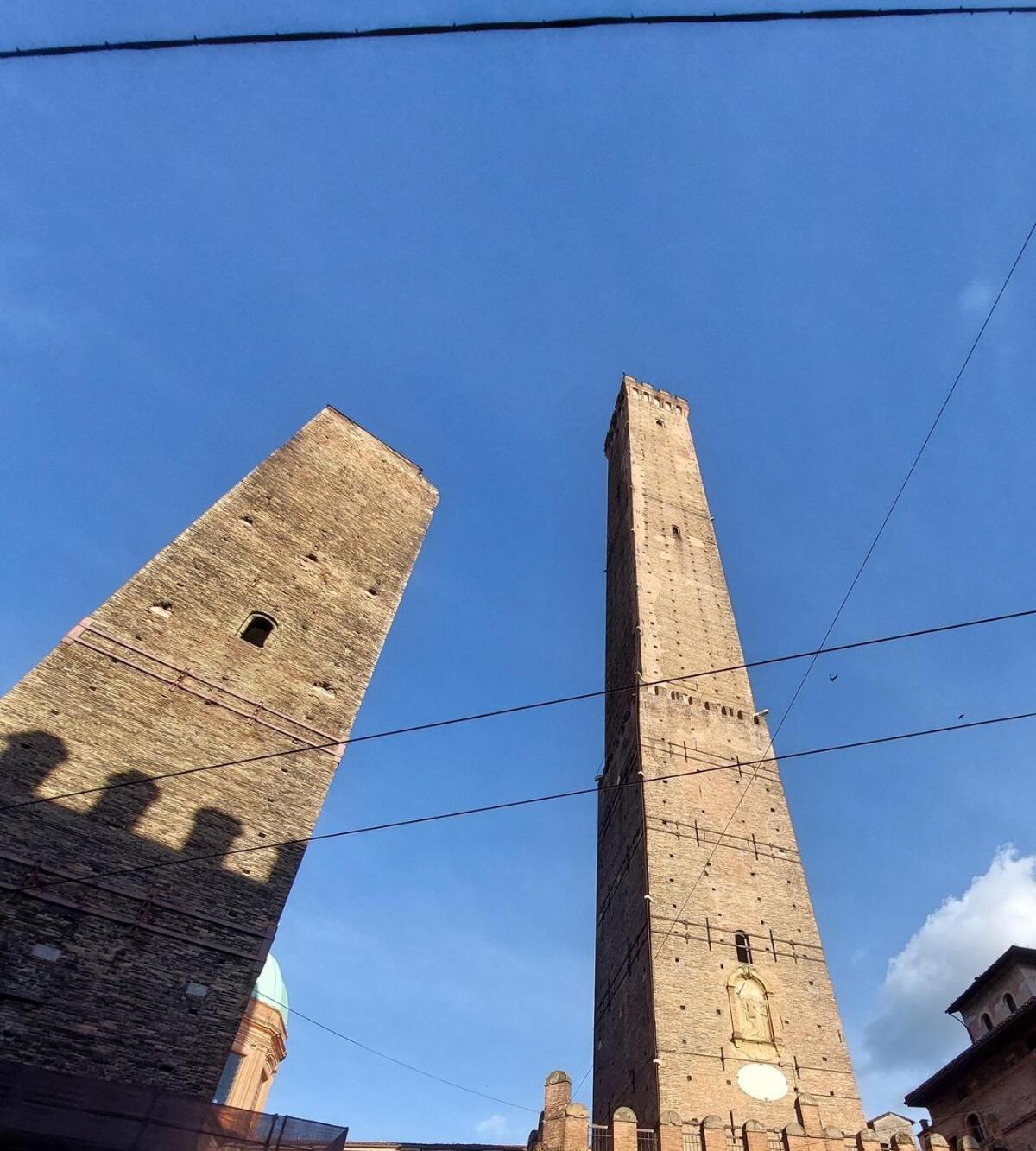 Ferienwohnung Monolocale Sui Tetti Di Bologna - Via Indipendenza Exterior foto