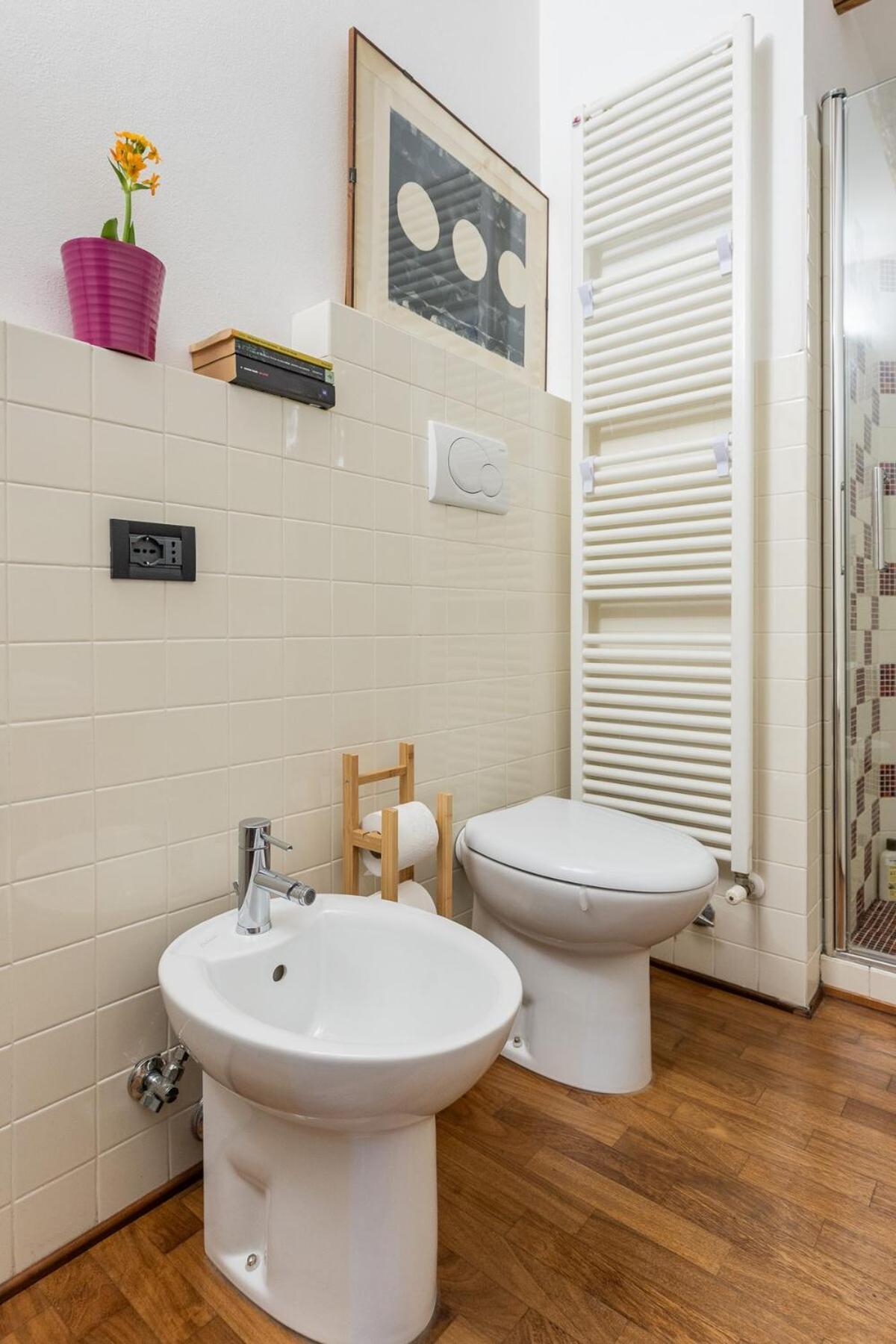 Ferienwohnung Monolocale Sui Tetti Di Bologna - Via Indipendenza Exterior foto
